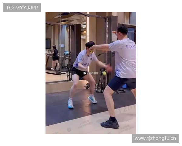 孙颖莎一天喝三杯冰美式，训练完直接啃蛋白棒当晚餐